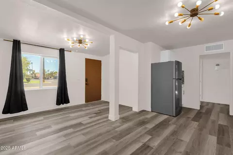 Living - 1012 E Pierson St, Phoenix, AZ 85014 photo 1 of 2