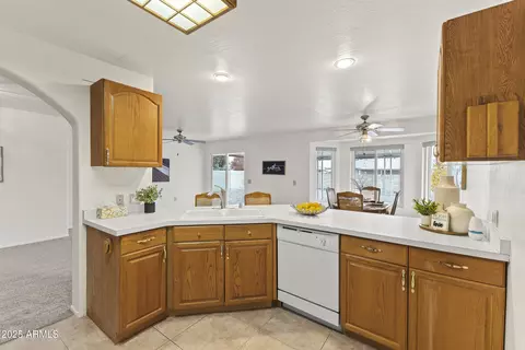 10307 W Sutters Gold Ln, Sun City, AZ 85351
