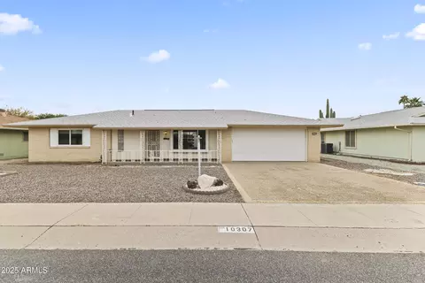 10307 W Sutters Gold Ln, Sun City, AZ 85351