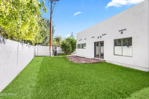 Exterior - 3146 E Monterosa St, Phoenix, AZ 85016 photo 3 of 5
