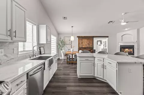 Kitchen - 3146 E Monterosa St, Phoenix, AZ 85016 photo 4 of 4