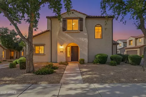 3703 W Mccauley Ct, Phoenix, AZ 85086