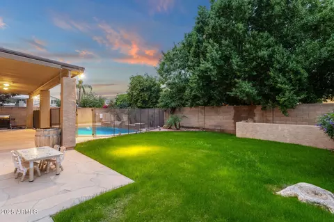 Exterior - 969 E Oakland St, Gilbert, AZ 85295 photo 3 of 8