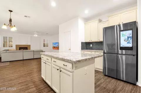Kitchen - 969 E Oakland St, Gilbert, AZ 85295 photo 3 of 4