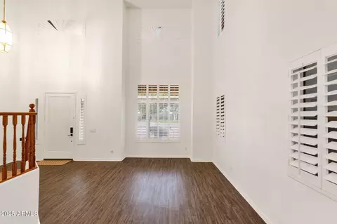 Living - 969 E Oakland St, Gilbert, AZ 85295 photo 4 of 6