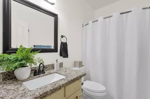 Bath - 969 E Oakland St, Gilbert, AZ 85295 photo 5 of 5