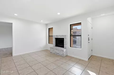 Living - 3511 E Baseline Rd #1014, Phoenix, AZ 85042 photo 2 of 3