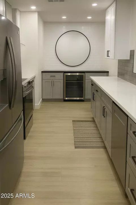 Kitchen - 2917 E Pinchot Ave, Phoenix, AZ 85016 photo 1 of 2