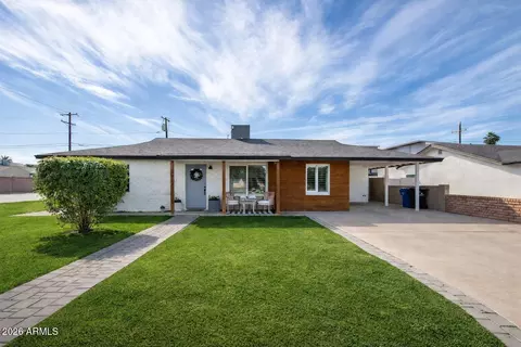 2917 E Pinchot Ave, Phoenix, AZ 85016