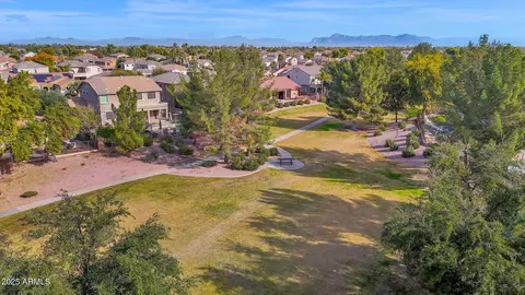 View/Area - 3810 E Latham Ct, Gilbert, AZ 85297 photo 4 of 5