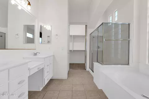 Bath - 3810 E Latham Ct, Gilbert, AZ 85297 photo 1 of 3