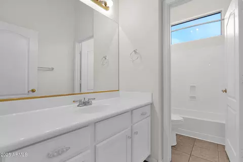 Bath - 3810 E Latham Ct, Gilbert, AZ 85297 photo 3 of 3