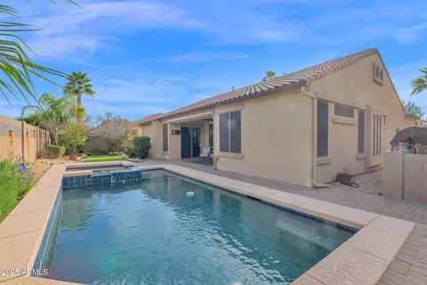 3810 E Latham Ct, Gilbert, AZ 85297