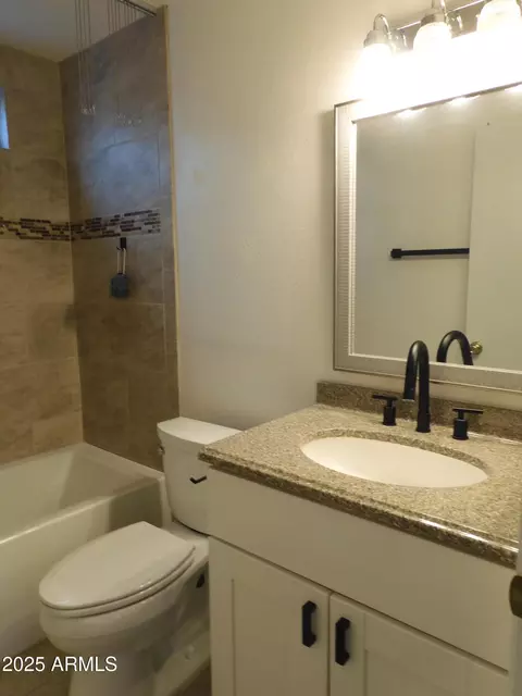 Bath - 4456 E Hidalgo Ave, Phoenix, AZ 85040 photo 1 of 7