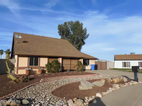 Exterior - 4456 E Hidalgo Ave, Phoenix, AZ 85040 photo 2 of 12