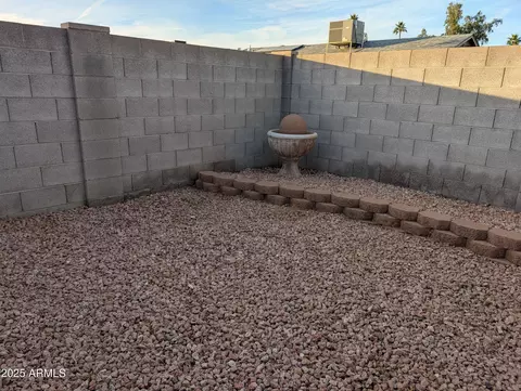 Exterior - 4456 E Hidalgo Ave, Phoenix, AZ 85040 photo 6 of 12