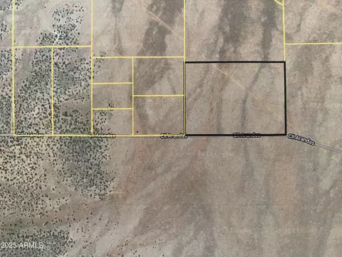 26 W Calle Arandas -- #26, Seligman, AZ 86337