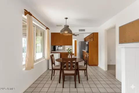 Dining - 2063 E La Jolla Dr, Tempe, AZ 85282 photo 1 of 4