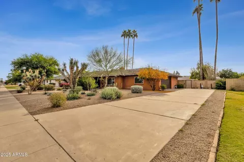 Exterior - 2063 E La Jolla Dr, Tempe, AZ 85282 photo 9 of 11