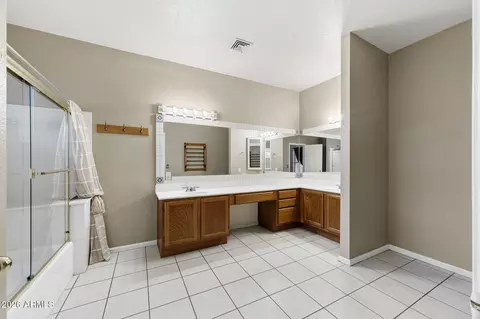 Bath - 4064 E Hale Cir, Mesa, AZ 85205 photo 3 of 4