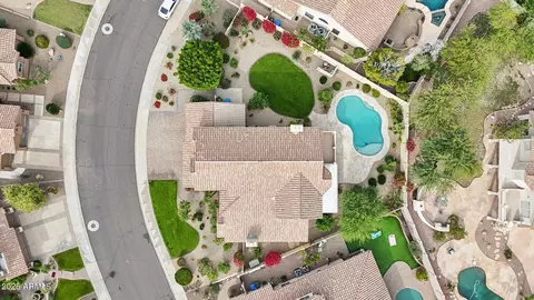 View/Area - 1321 E Desert Flower Ln, Phoenix, AZ 85048 photo 3 of 5