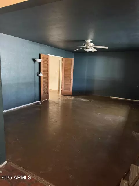 Living - 1461 E Mclellan Blvd, Phoenix, AZ 85014 photo 1 of 1