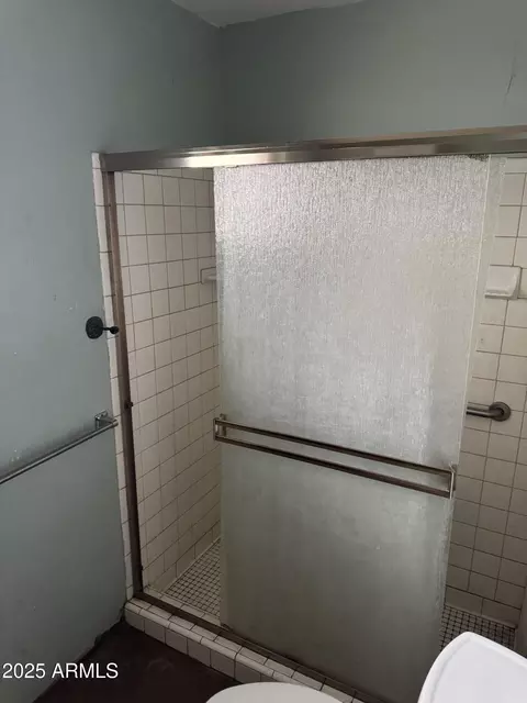 Bath - 1461 E Mclellan Blvd, Phoenix, AZ 85014 photo 5 of 5