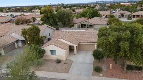 View/Area - 1524 E Gary Way, Phoenix, AZ 85042 photo 3 of 5