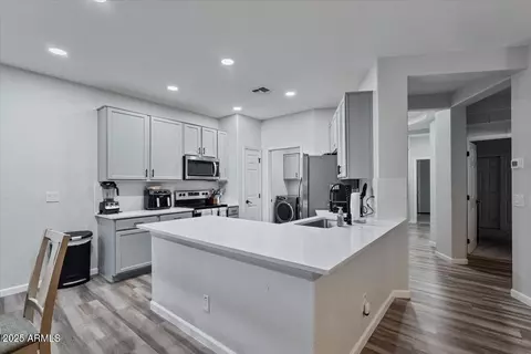 Kitchen - 1524 E Gary Way, Phoenix, AZ 85042 photo 2 of 4