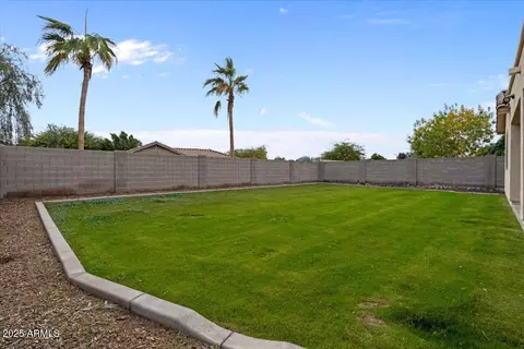 Exterior - 1524 E Gary Way, Phoenix, AZ 85042 photo 2 of 4