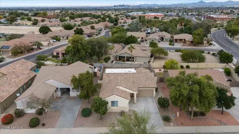 View/Area - 1524 E Gary Way, Phoenix, AZ 85042 photo 2 of 5
