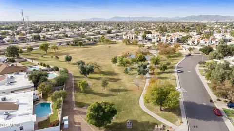 View/Area - 1902 E Redfield Rd, Tempe, AZ 85283 photo 3 of 3