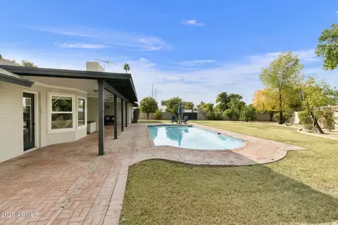 Exterior - 1902 E Redfield Rd, Tempe, AZ 85283 photo 7 of 10