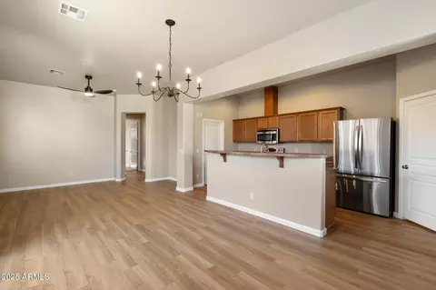 1225 N 36th St #2043, Phoenix, AZ 85008