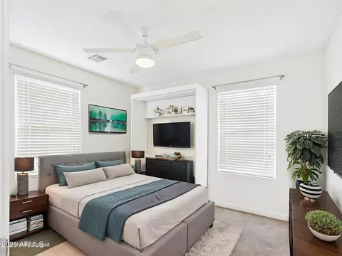 Bedroom - 2335 E Hidalgo Ave, Phoenix, AZ 85040 photo 4 of 5