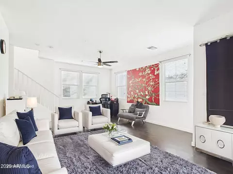 Living - 2335 E Hidalgo Ave, Phoenix, AZ 85040 photo 3 of 4
