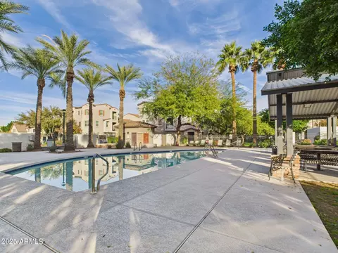 Exterior - 2335 E Hidalgo Ave, Phoenix, AZ 85040 photo 6 of 6