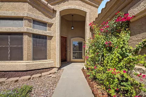 1320 E Cottonwood Ln, Phoenix, AZ 85048