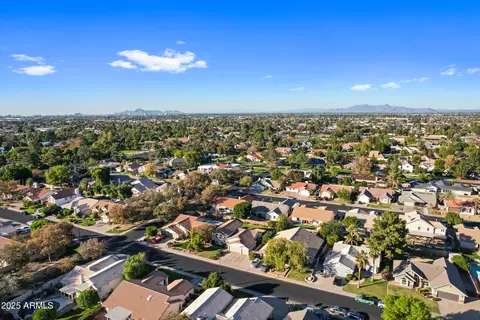 View/Area - 844 E San Remo Ave, Gilbert, AZ 85234 photo 3 of 14