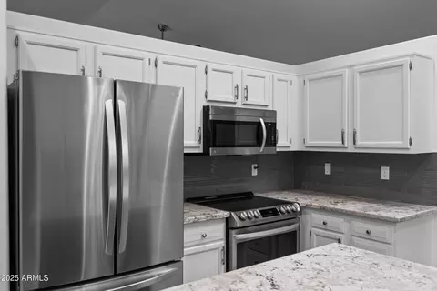 Kitchen - 844 E San Remo Ave, Gilbert, AZ 85234 photo 4 of 4