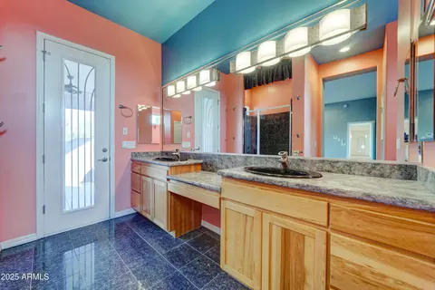 Bath - 132 E Kaniksu St, Apache Junction, AZ 85119 photo 1 of 4