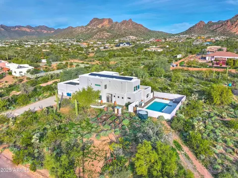 View/Area - 132 E Kaniksu St, Apache Junction, AZ 85119 photo 1 of 6