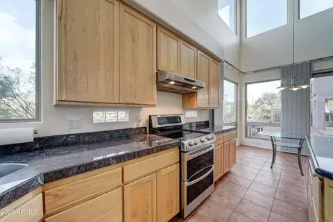 Kitchen - 132 E Kaniksu St, Apache Junction, AZ 85119 photo 5 of 5