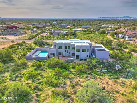 View/Area - 132 E Kaniksu St, Apache Junction, AZ 85119 photo 3 of 6