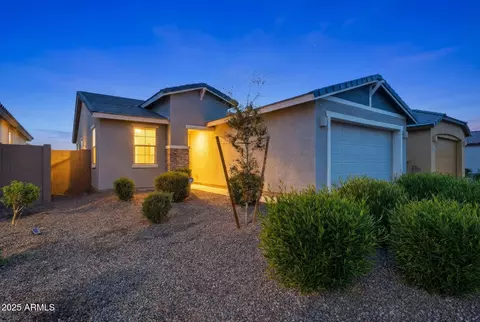 38030 N Front Runner Ln, San Tan Valley, AZ 85140