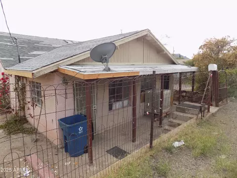 571 W Porphyry St, Superior, AZ 85173