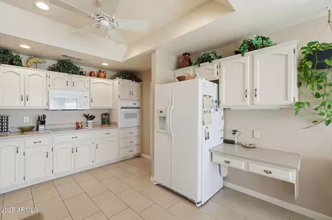 Kitchen - 8009 E Natal Ave, Mesa, AZ 85209 photo 4 of 4