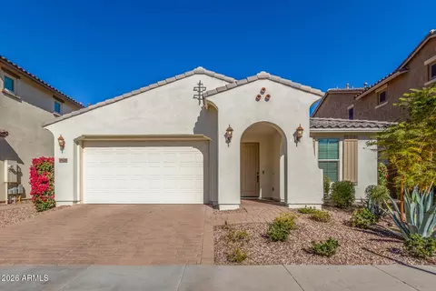 9826 E Radioactive Dr, Mesa, AZ 85212