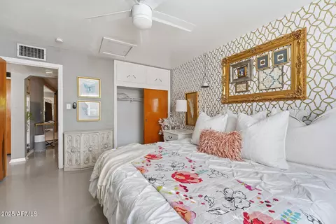 Bedroom - 2343 Earll Dr, Phoenix, AZ 85016 photo 4 of 8