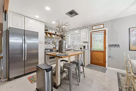 Kitchen - 2343 Earll Dr, Phoenix, AZ 85016 photo 2 of 7